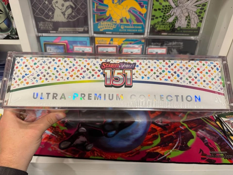 TRADE/SELL Pokemon 151 UPC Sealed with acrylic - photo 3