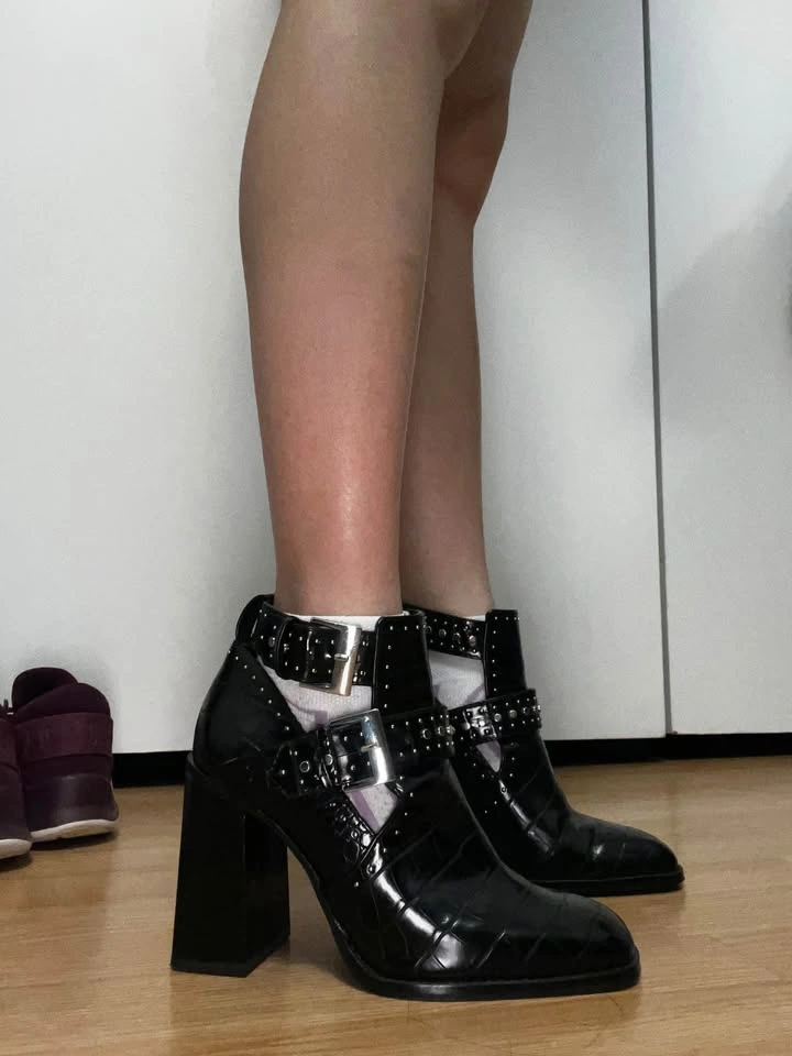 ZARA Studded Boots - Size 35 - photo 2