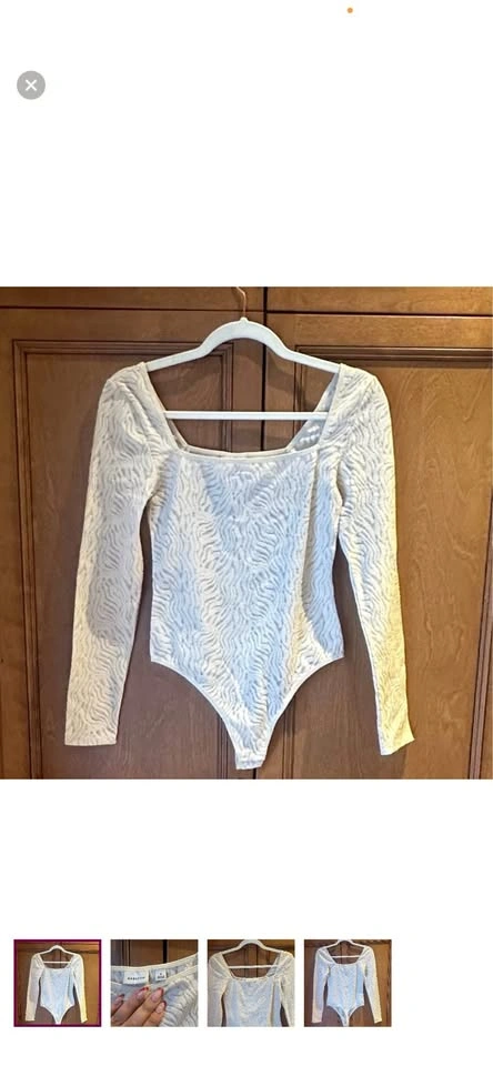 Aritzia Babaton Lace Longsleeve Bodysuit - Small