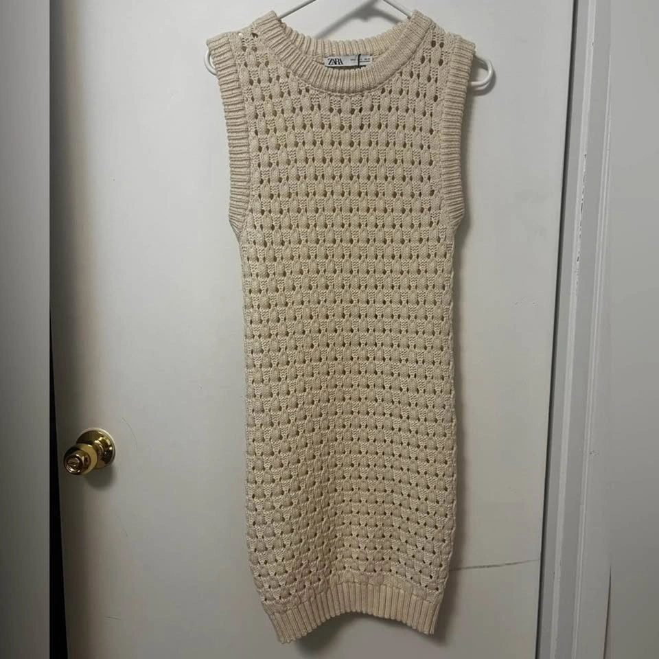 2 for $10 Tops, 3 Dresses for $10 - photo 3