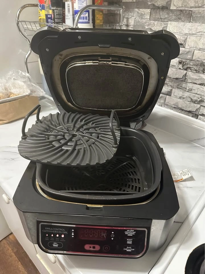 Ninja Air Fryer - photo 2