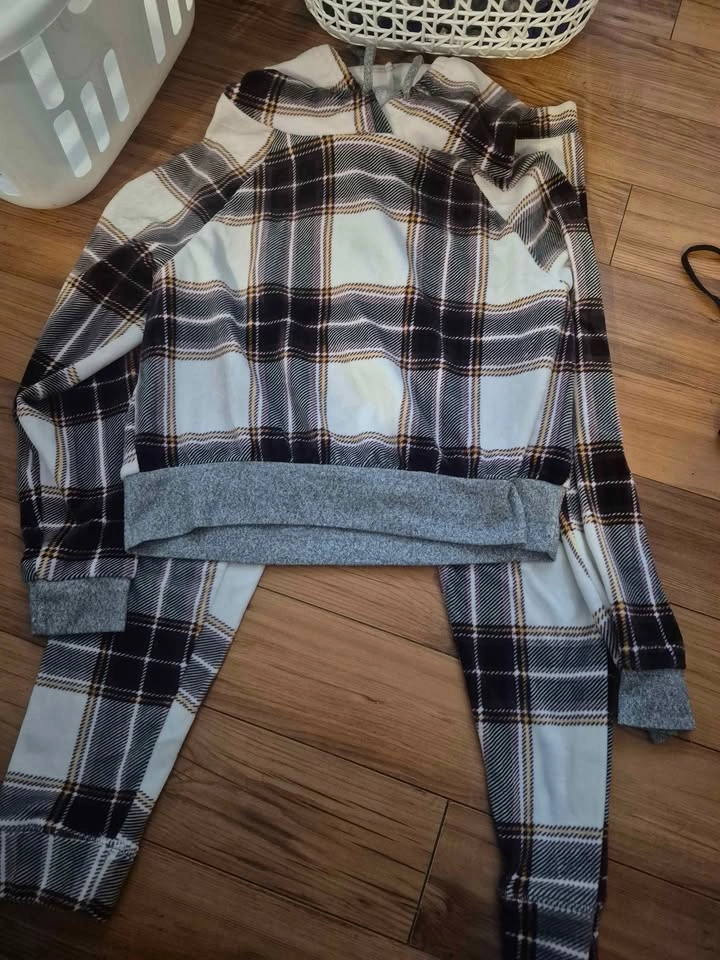 Size small ladies pjs - photo 3