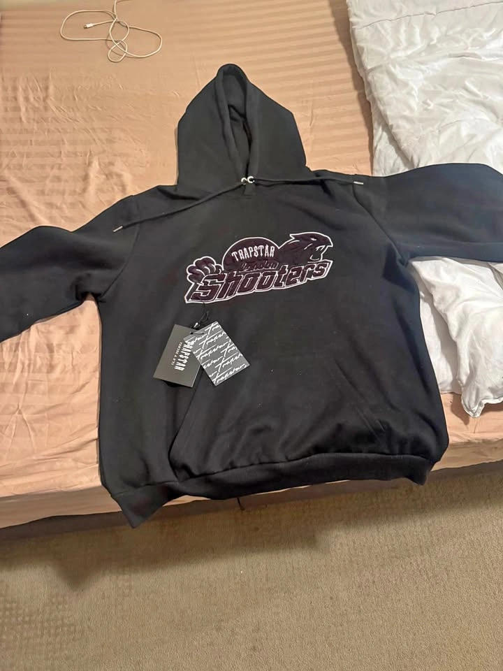 Trapstar hoodie XL fits more like a large