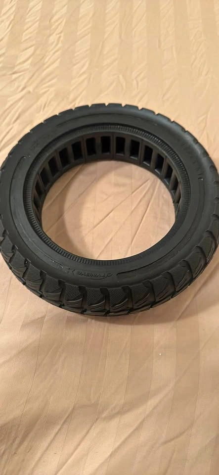Solid Tire for NIU KQi3 (No Flats!)