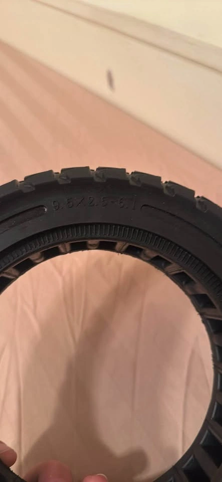 Solid Tire for NIU KQi3 (No Flats!) - photo 3