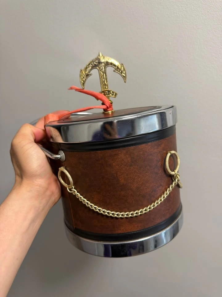 Vintage Ice Bucket with Anchor Lid - photo 5