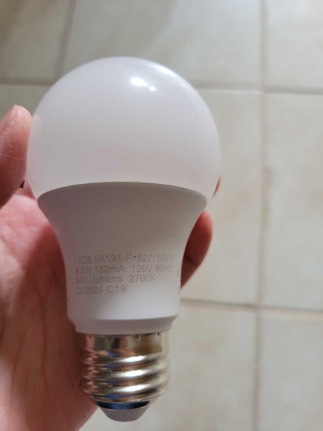 $1 each LED Light Bulbs - photo 2