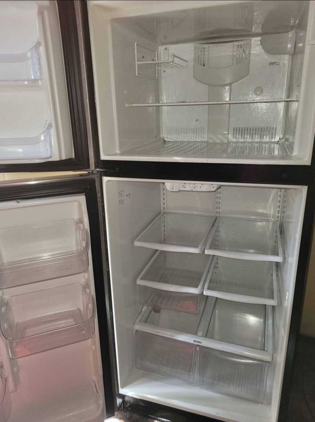 Kenmore 30" Refrigerator - photo 3