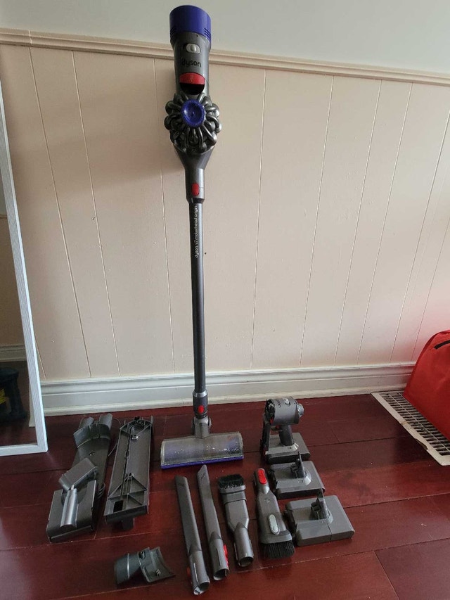 Dyson V7 Cordless Stick Vacuum Moving sale