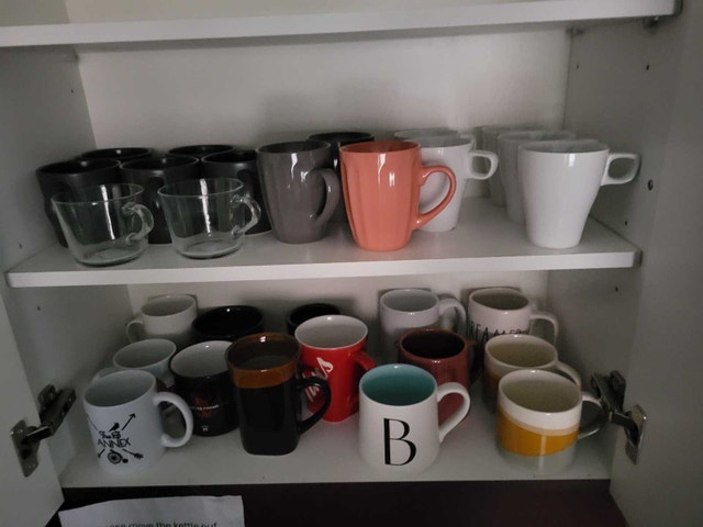 Moving sale $1 each Mugs and cups