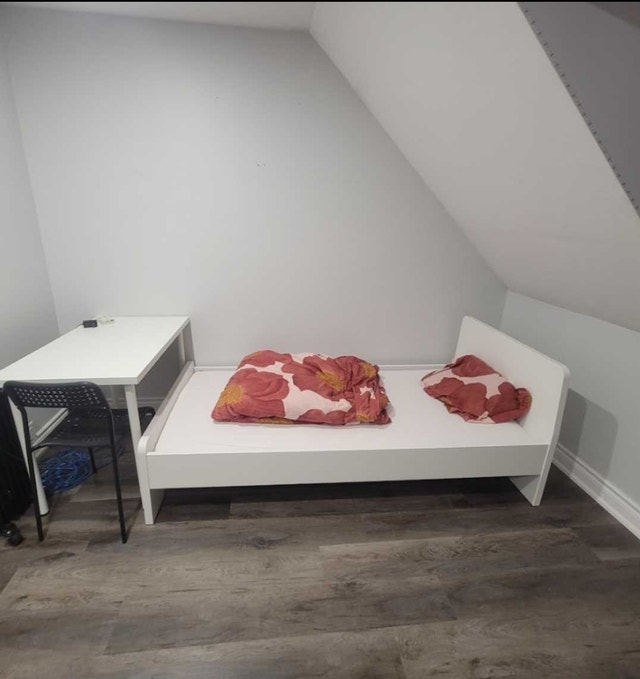 Moving sale Twin bed frame with slat