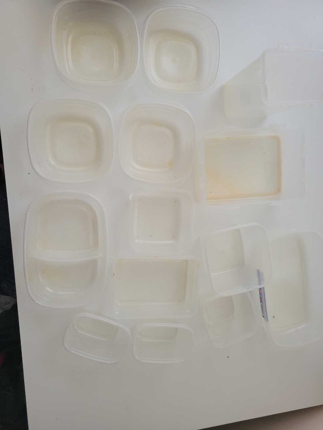 Used containers $5 for all moving sale - photo 2