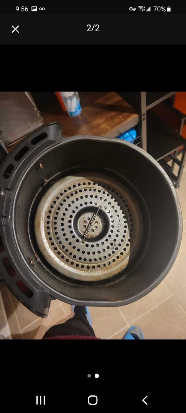 Utopia Kitchen Air Fryer moving sale - photo 2