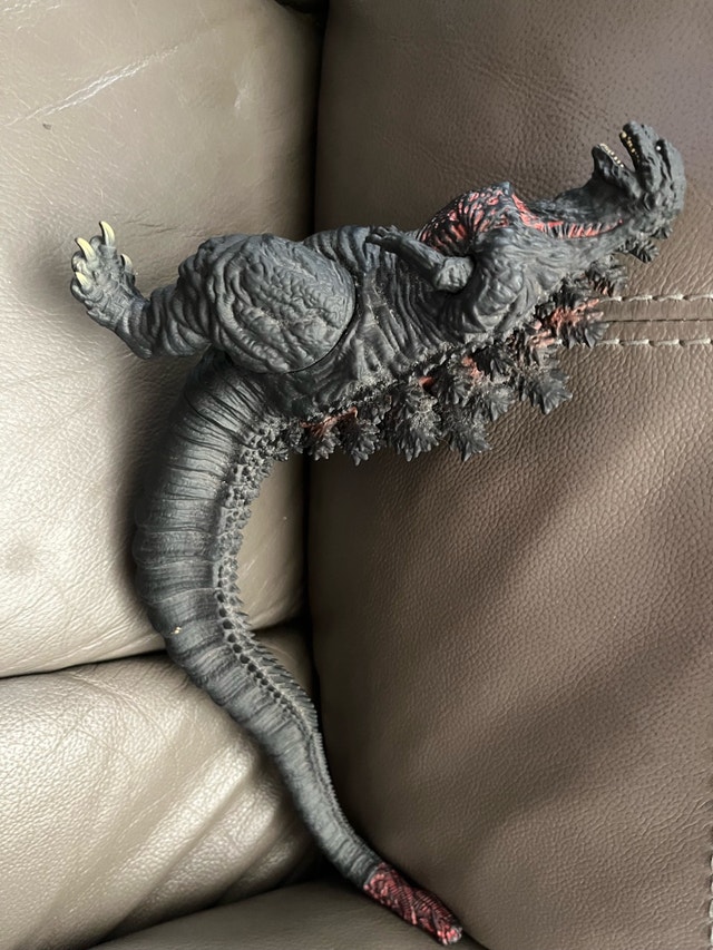 Godzilla Collector's Bundle - Criterion Blu-ray & Figures - photo 4