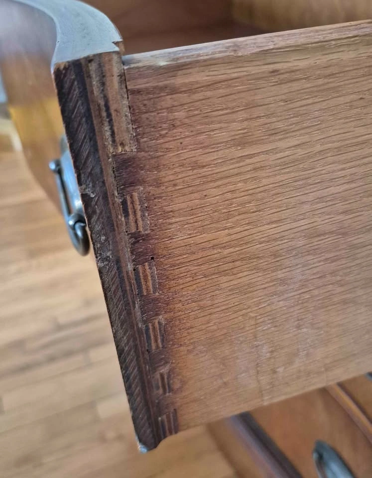 Vintage Bassett Monticello Mahogany Bow-Front Chest - photo 3