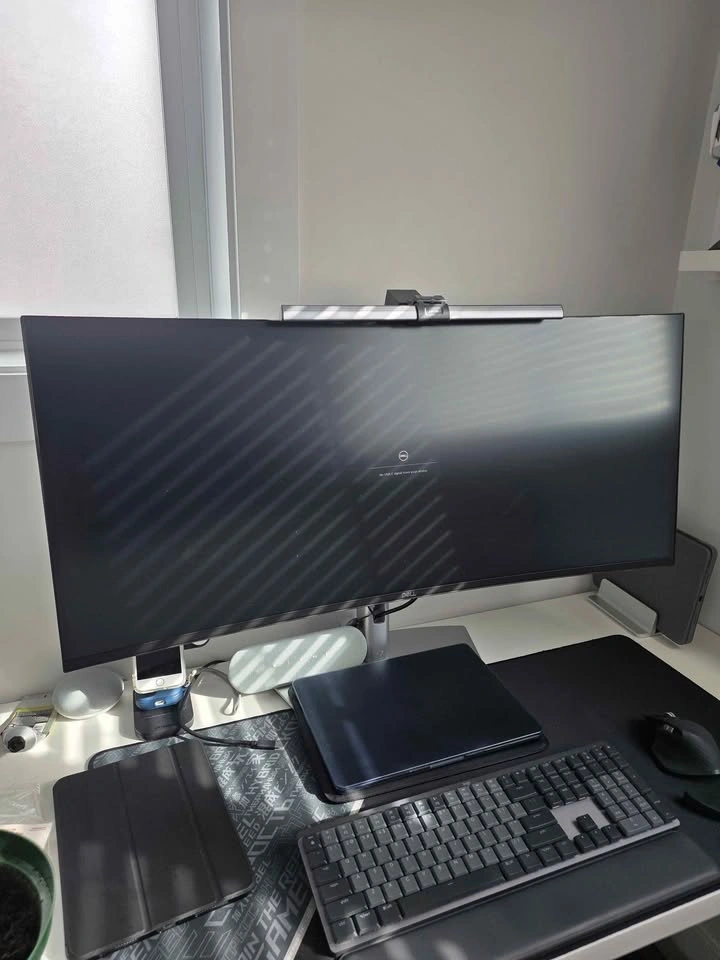 Dell Ultrasharp 38inch Monitor - photo 2