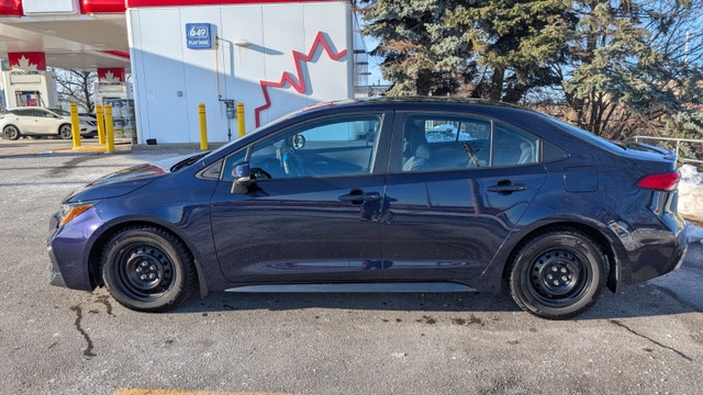 2020 Toyota Corolla SE - Dealer Serviced