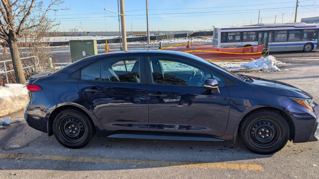2020 Toyota Corolla SE - Dealer Serviced - photo 4