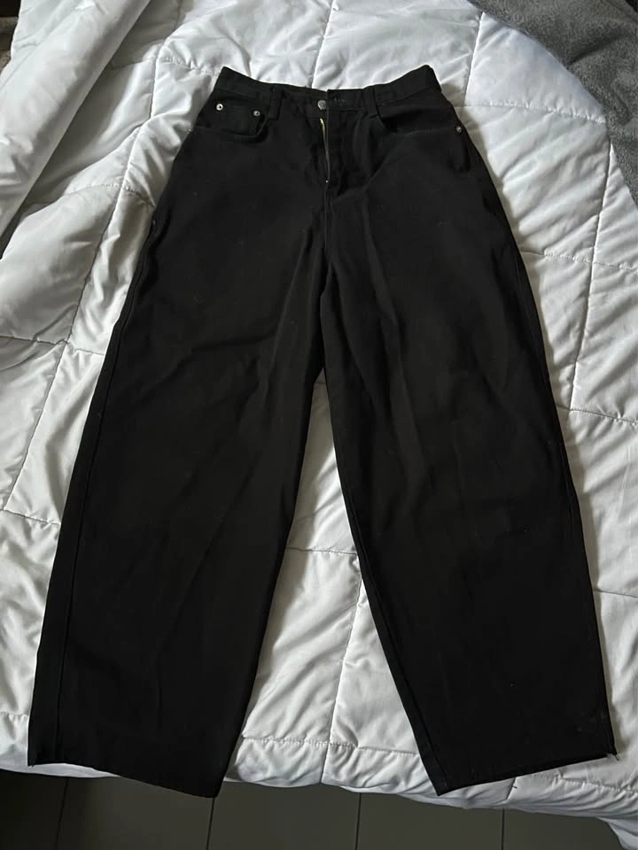 Studded Fleur De Lis Patch Wide Leg Balloon Jeans - photo 2