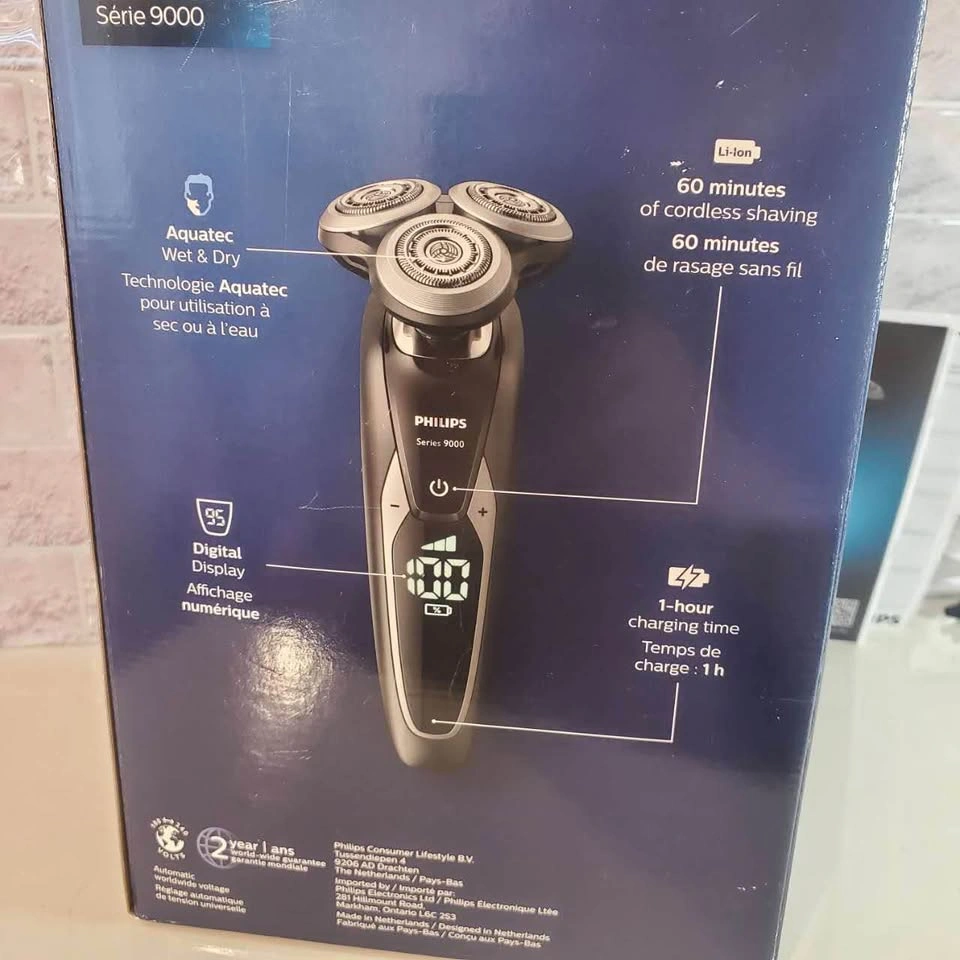 Philips 9000 Shaver S9721 V-Track Precision Pro *MISSING DOCK - photo 3