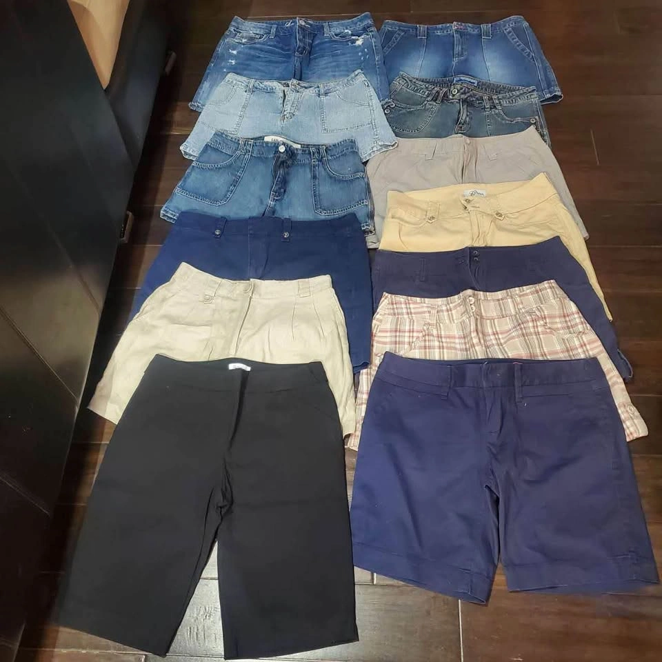 20 pcs Womens Summer Clothing Lot T-Shirts Tank Tops and Shorts - photo 3