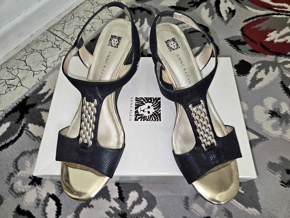 NEW in Box Women's Anne Klein iFlex Wedge Sandals, size 8.5