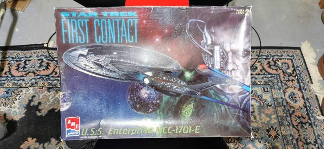 AMT USS Enterprise NCC-1701-E Model Kit