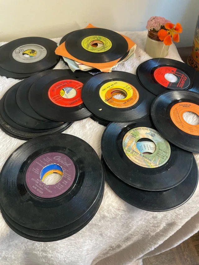 Vintage LP Record Collection Rock Disco Folk 45’s image indicator(4)
