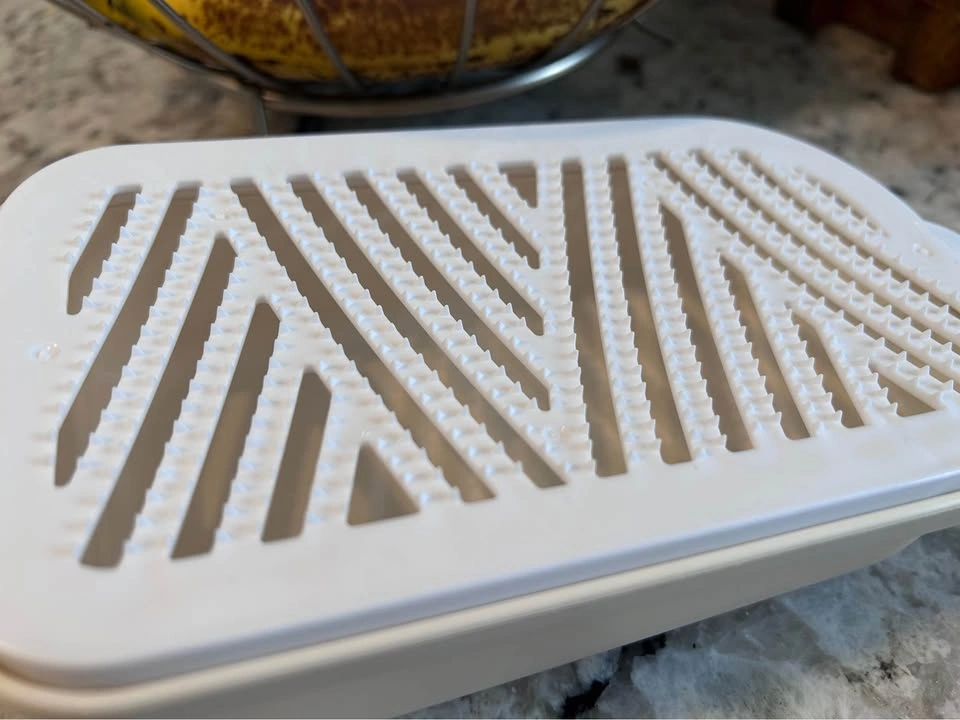 White Plastic Grater - photo 3