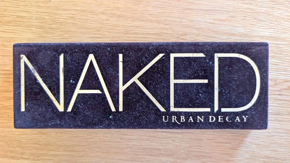 Urban Decay Naked Eyeshadow Palette