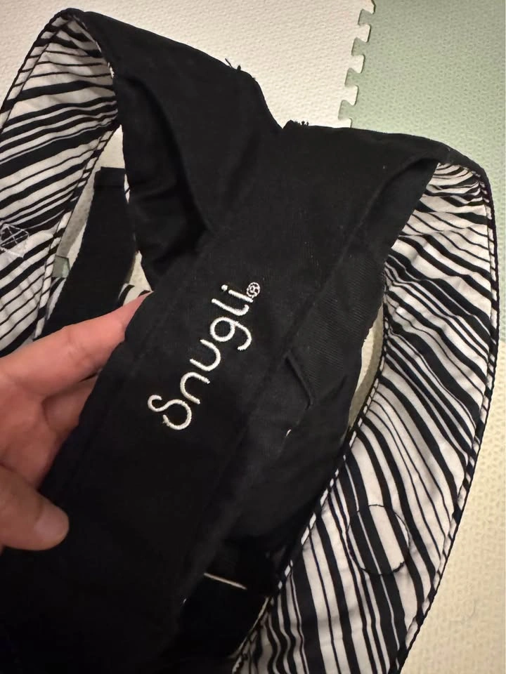 Evenflo Snugli baby carrier - photo 2