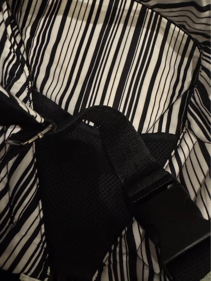 Evenflo Snugli baby carrier - photo 4