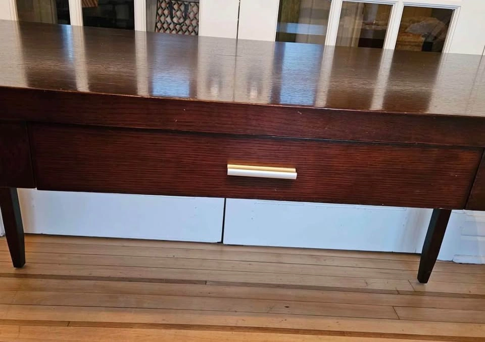 Urgent! Wooden table/desk - photo 2