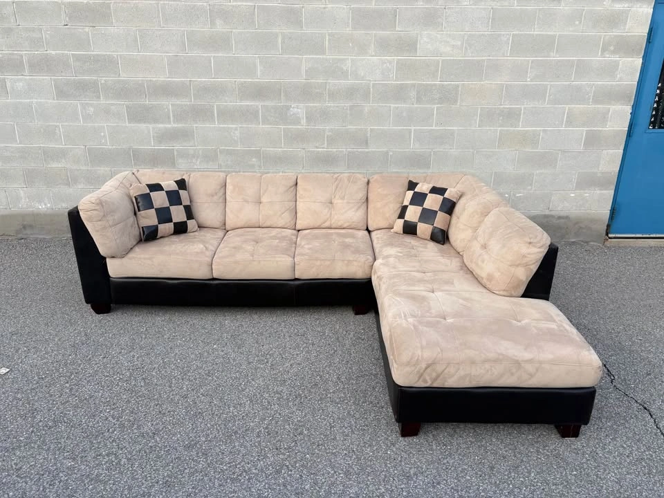 Large Beige & Brown Sectional Sofa with Ottoman - Free Delivery - photo 2