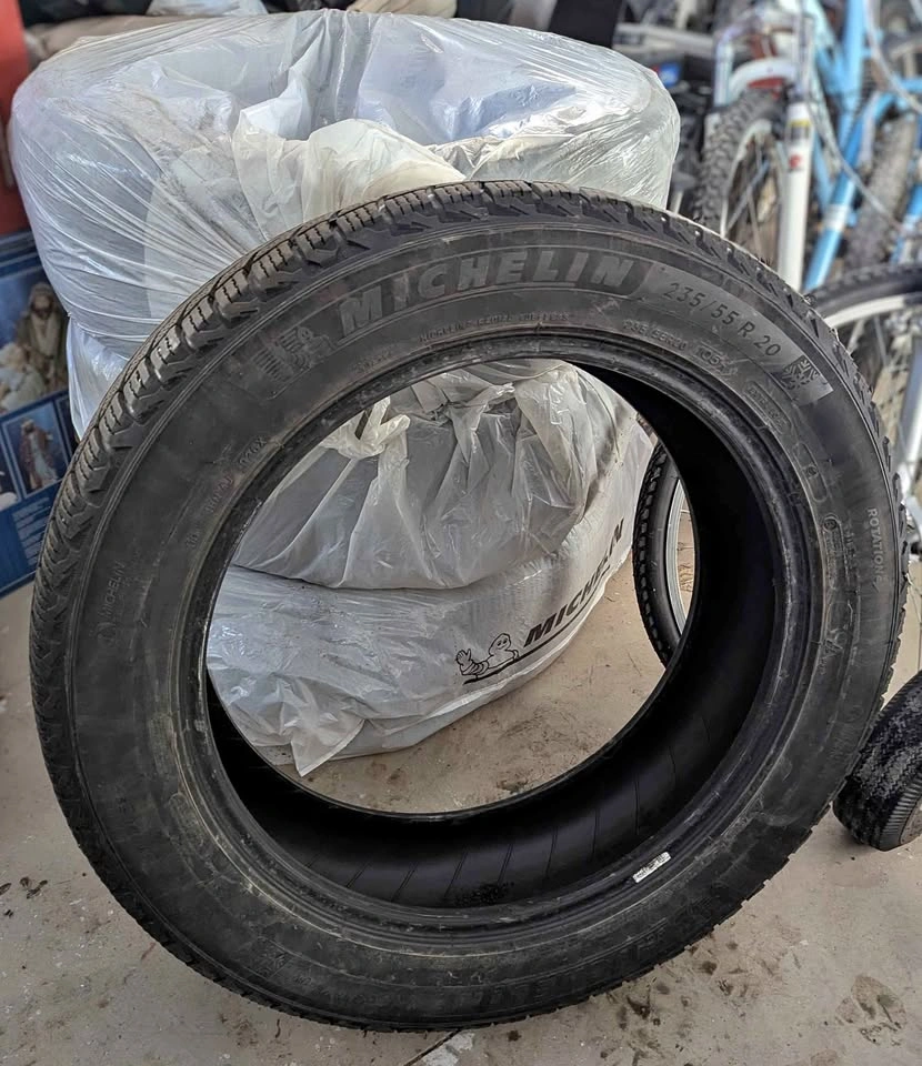 Michelin X-Ice Snow Winter Tires Set 235/55R20