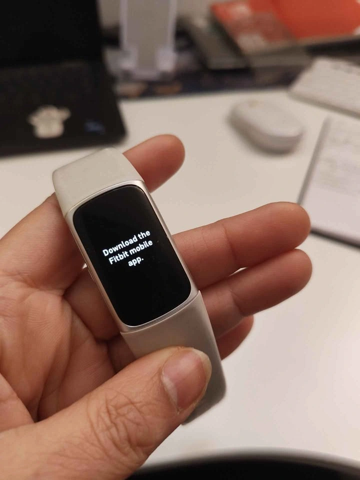 Fitbit Charge 6 by Google - photo 3