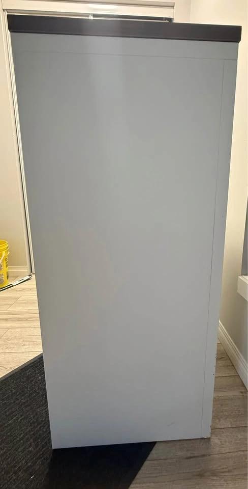 3 Drawer Metal Filing Cabinet with Wooden Top – Locking (Key Inc - photo 4