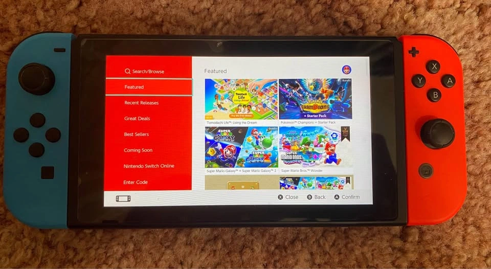 Nintendo Switch Bundle – Boxed + 3 Games - photo 3