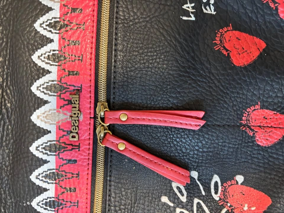 Bag with red interior - photo 2
