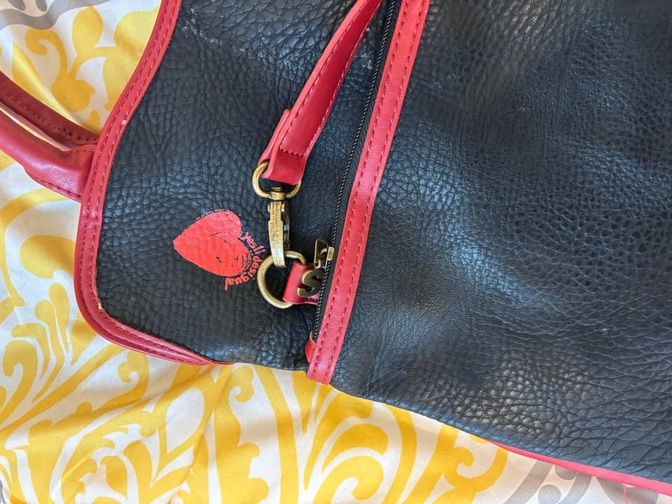 Bag with red interior - photo 4
