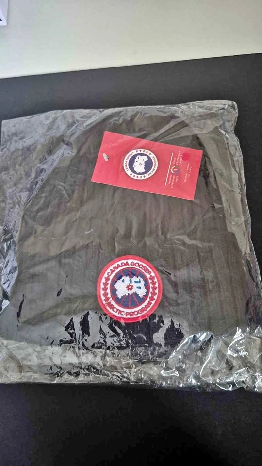 Canada Goose Arctic Program Beanie Black New