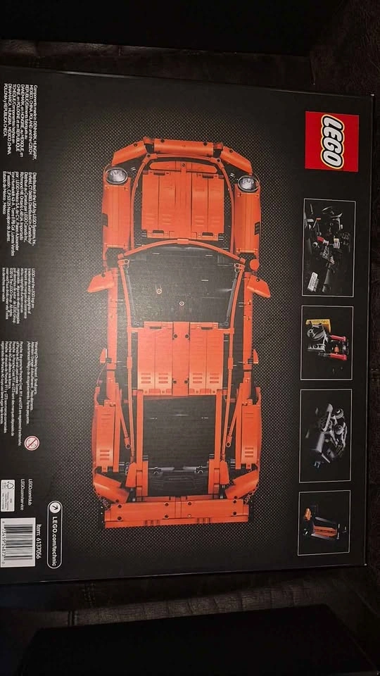 LEGO Technic Porsche 911 GT3 RS Set 42056 - photo 2