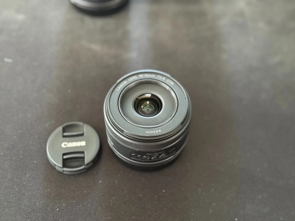 Canon RF 16mm F2.8 STM Lens - photo 2
