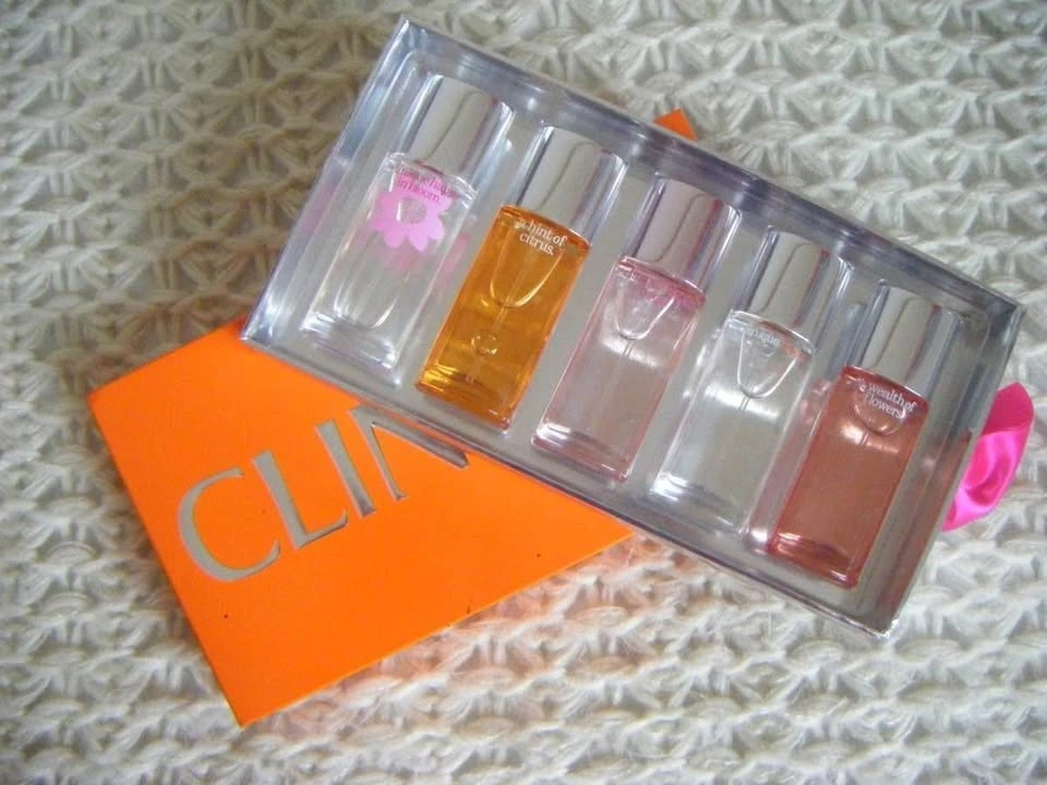 Clinique a little happiness Perfume set - photo 5