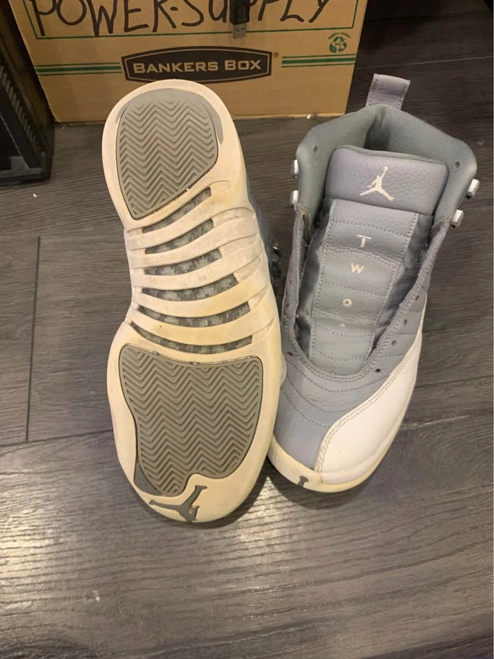Grey Jordan 12s Size 8 - photo 3