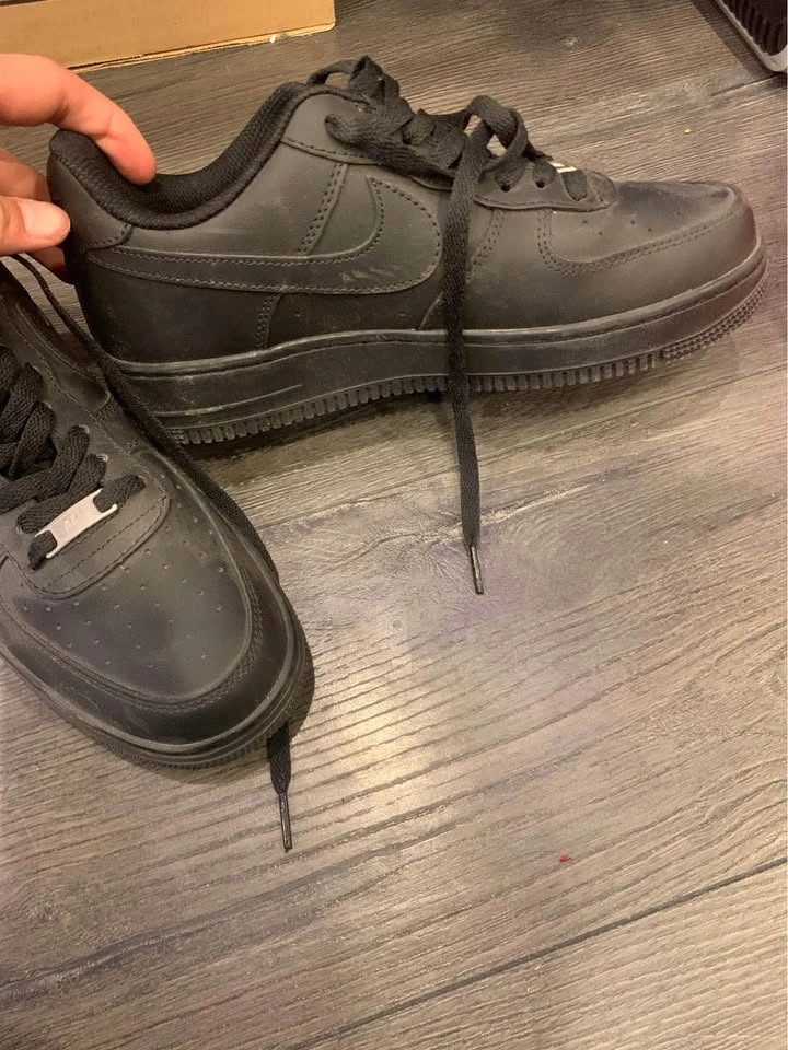 Black Air Forces Size 9 - photo 2