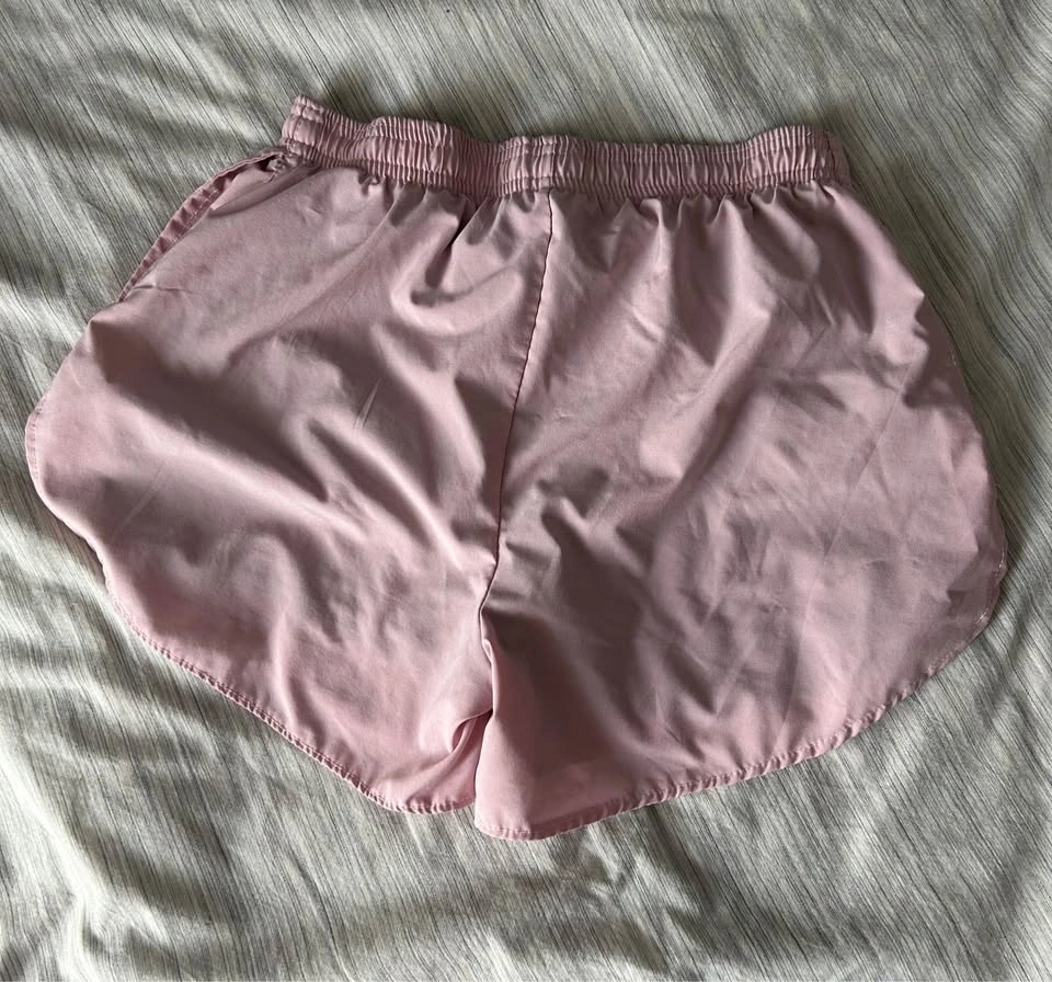 Lululemon Medium Shorts - photo 2