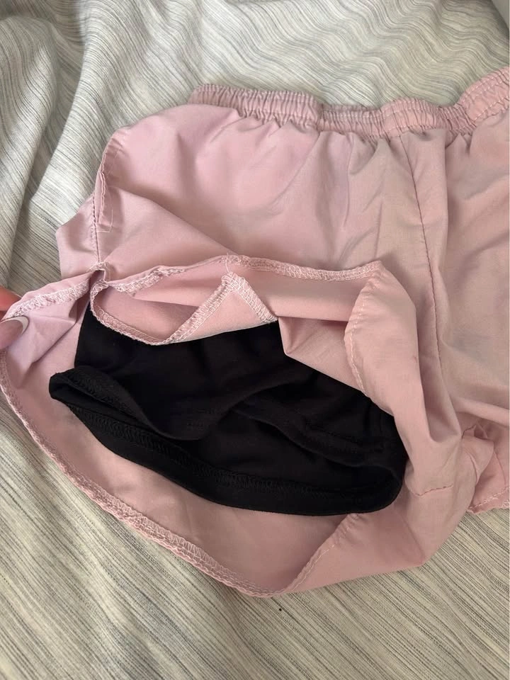 Lululemon Medium Shorts - photo 4