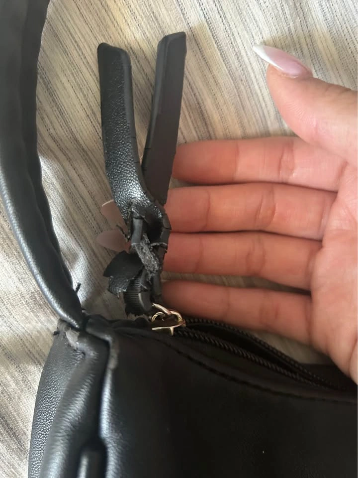 Black going out purse - photo 2