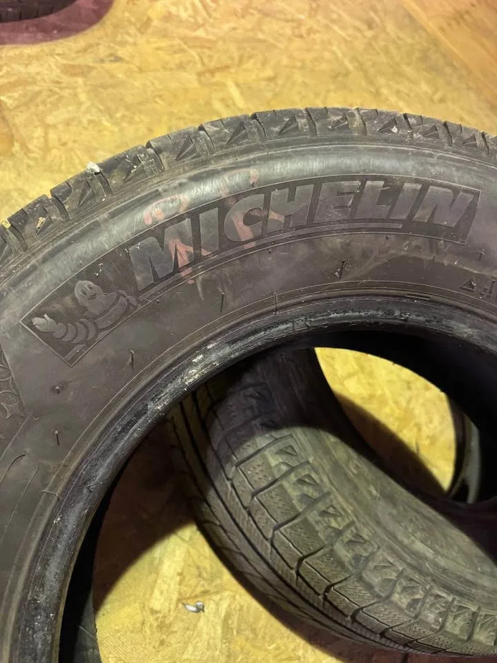 Tires 225/70R16 Michelin image indicator(3)